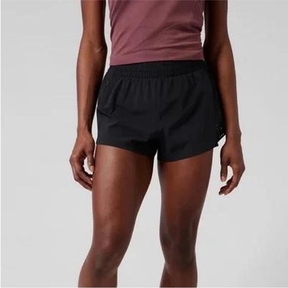 Athleta Hustle 3” Shorts Black Size XL